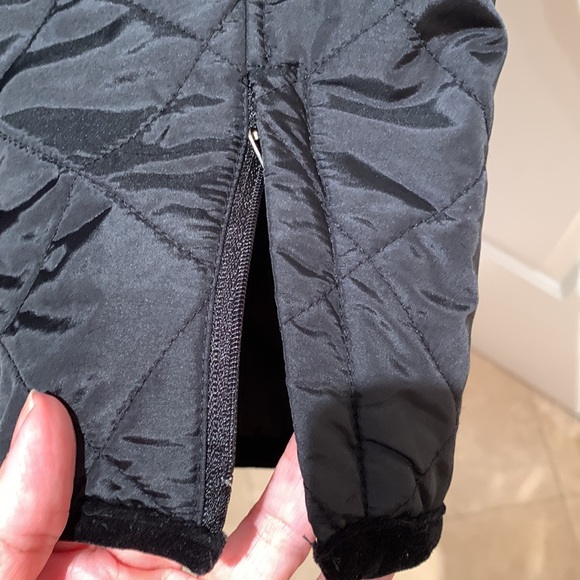 PLATINUM. Black quilted jacket w/zip. Warm lining, zip also on sleeves. - Picture 6 of 11